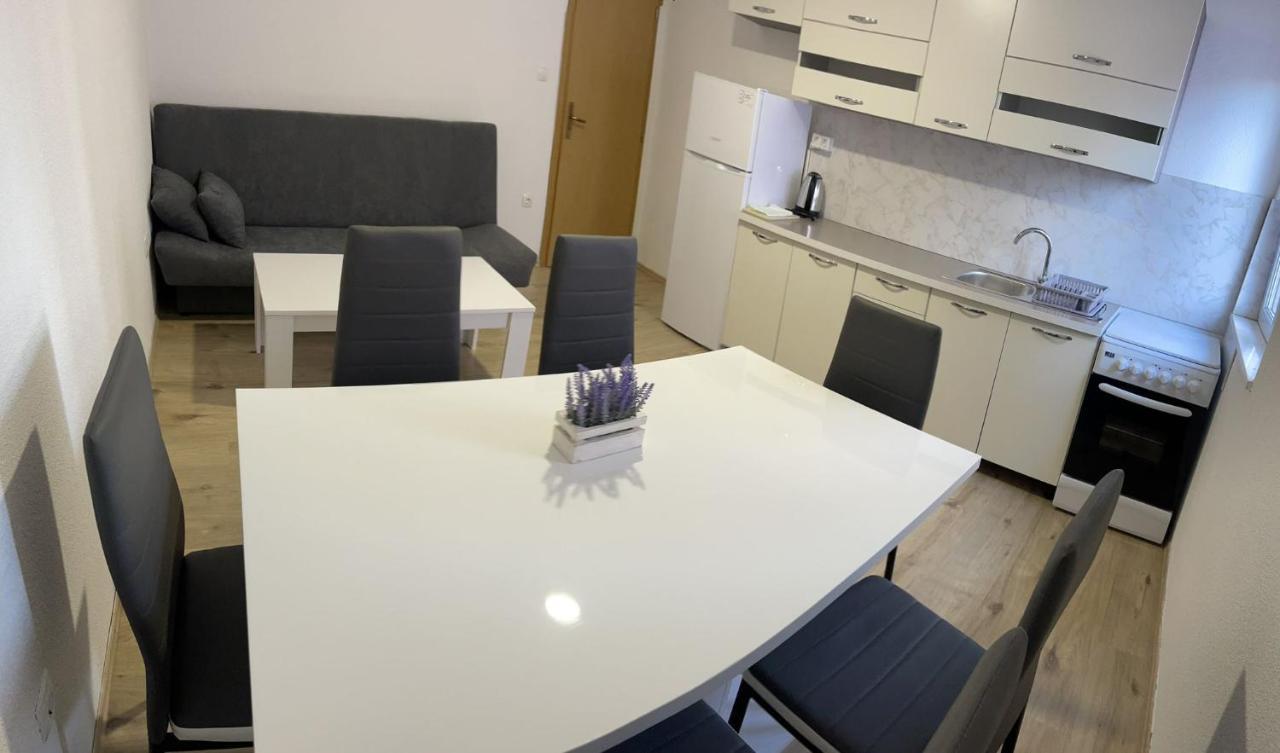 Apartmani Zuti Neum Exterior photo