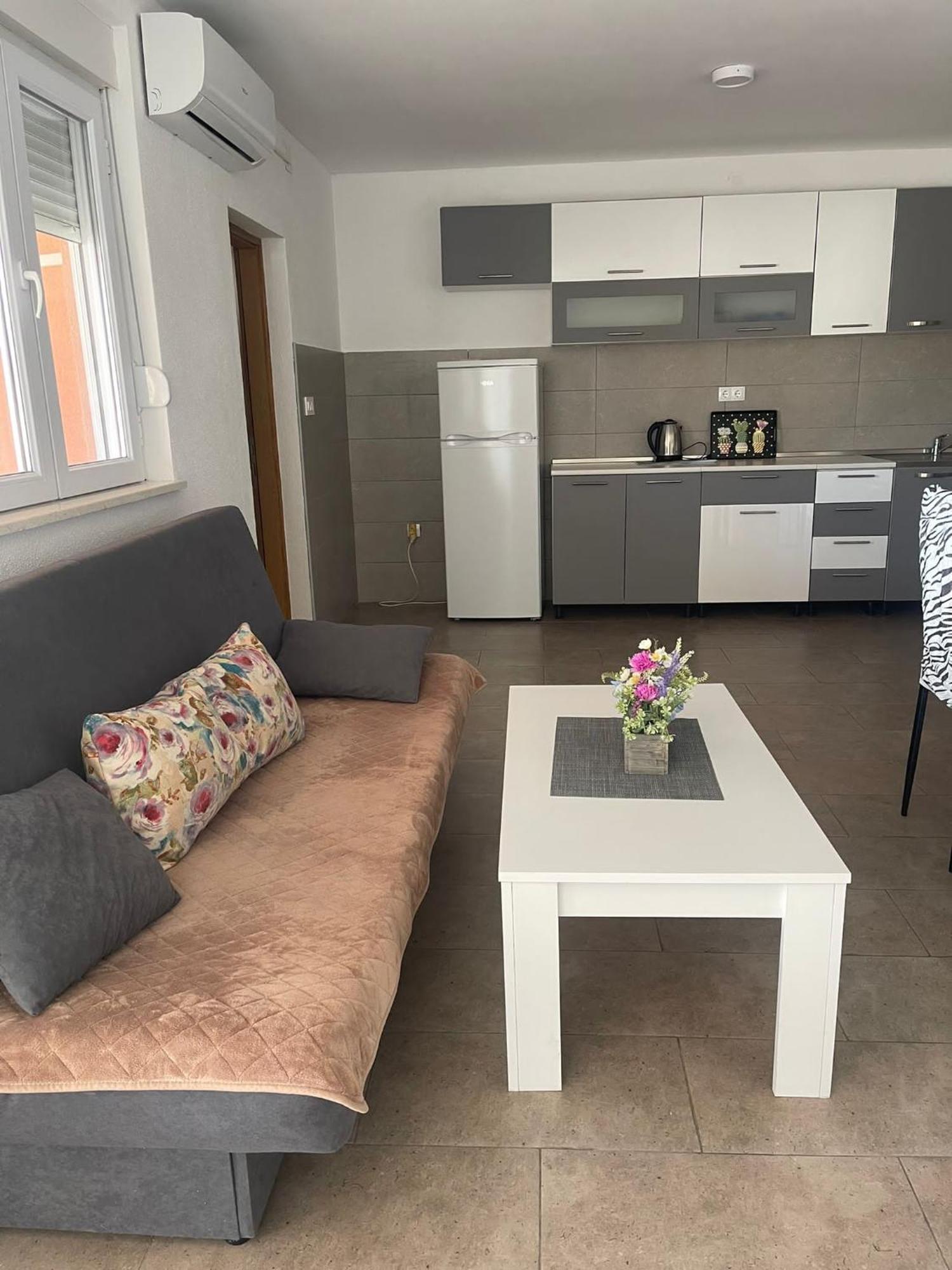 Apartmani Zuti Neum Exterior photo