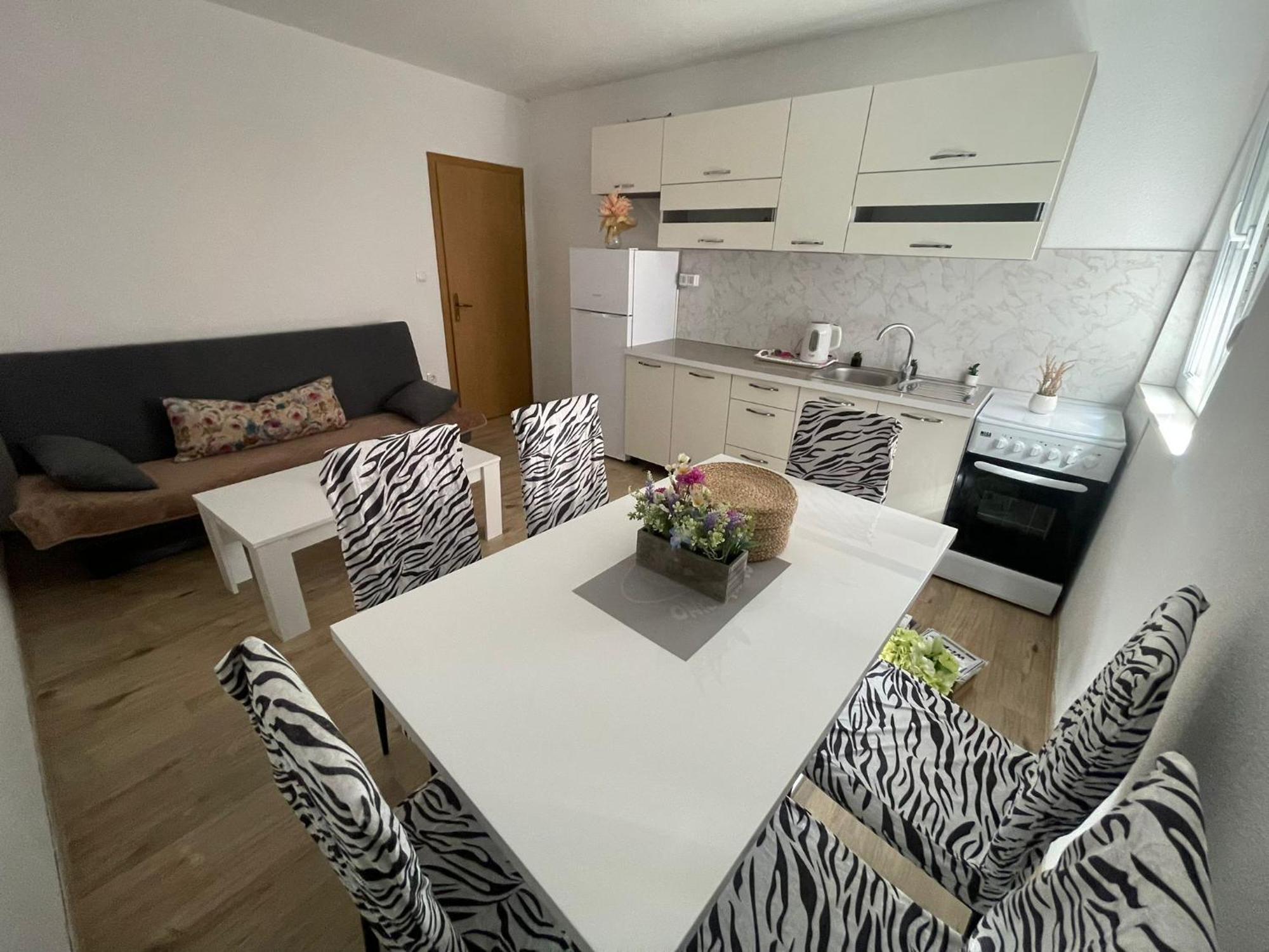 Apartmani Zuti Neum Exterior photo